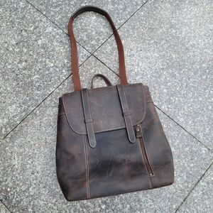Yukon leather bag